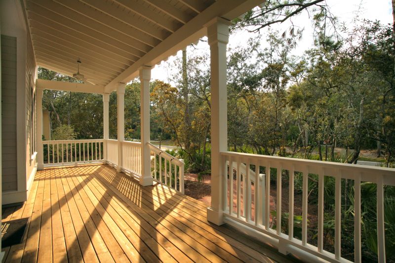 Restores the look of your deck